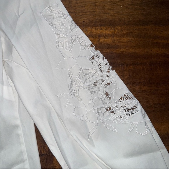 White House Black Market White Long Sleeve Button Up Shirt Blouse Lace Sleeve 2 - Picture 4 of 9